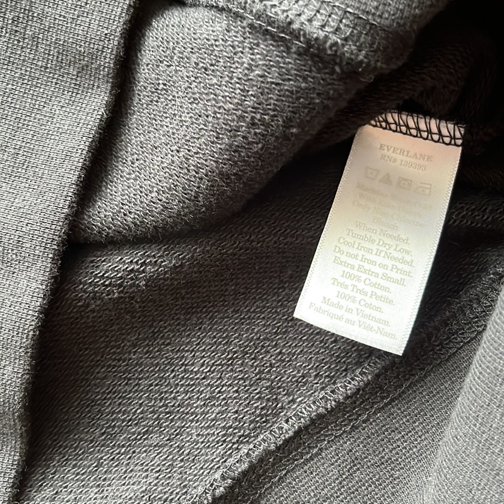 Everlane 100% Human Sweatshirt - Picture 7 of 11